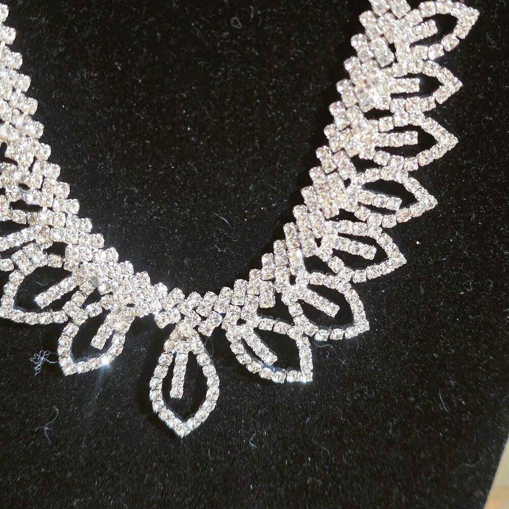 Unique Vintage Rhinestone‎ Evening Elegant Necklace  with Earrings - Picture 2 of 3